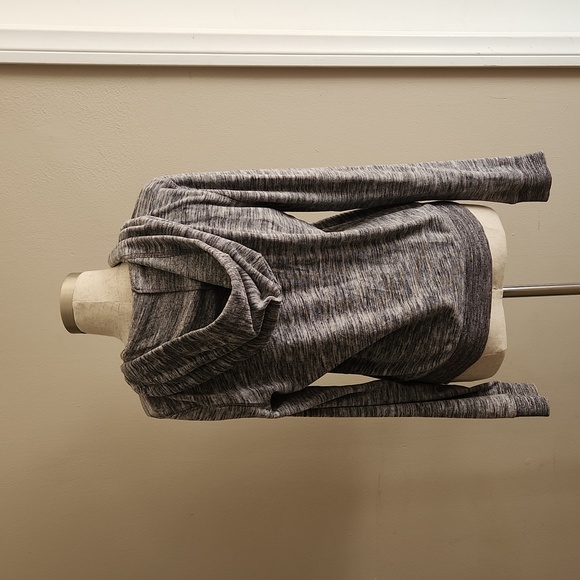 PINK VC Gray Hoodie - Size Medium - Picture 10 of 13